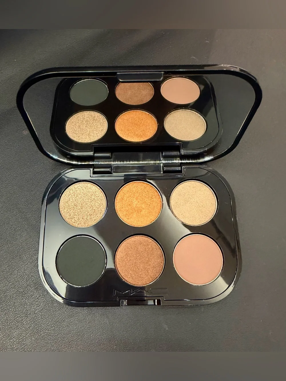 MAC Cosmetics eyeshadow palette CONNECT IN COLOR  Bronze influence